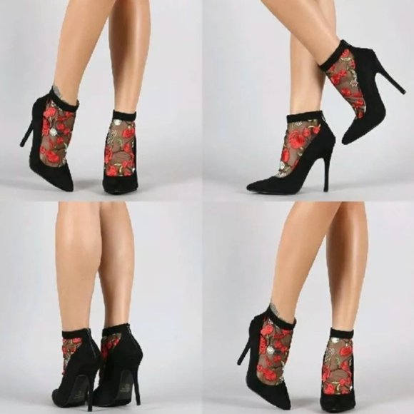 Chase & Chloe Betsy Embroidered Mesh Pump - Picture 4 of 5